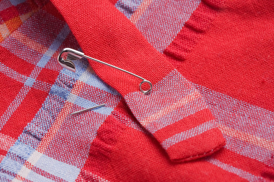 Çengelli İğnenin Tarihi ? Çengelli İğnenin Mucidi Kim ?