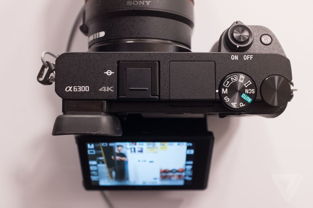 Sony A6300 Geliyor